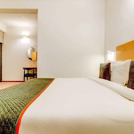Hotel O Star Key Gurgaon Buitenkant foto
