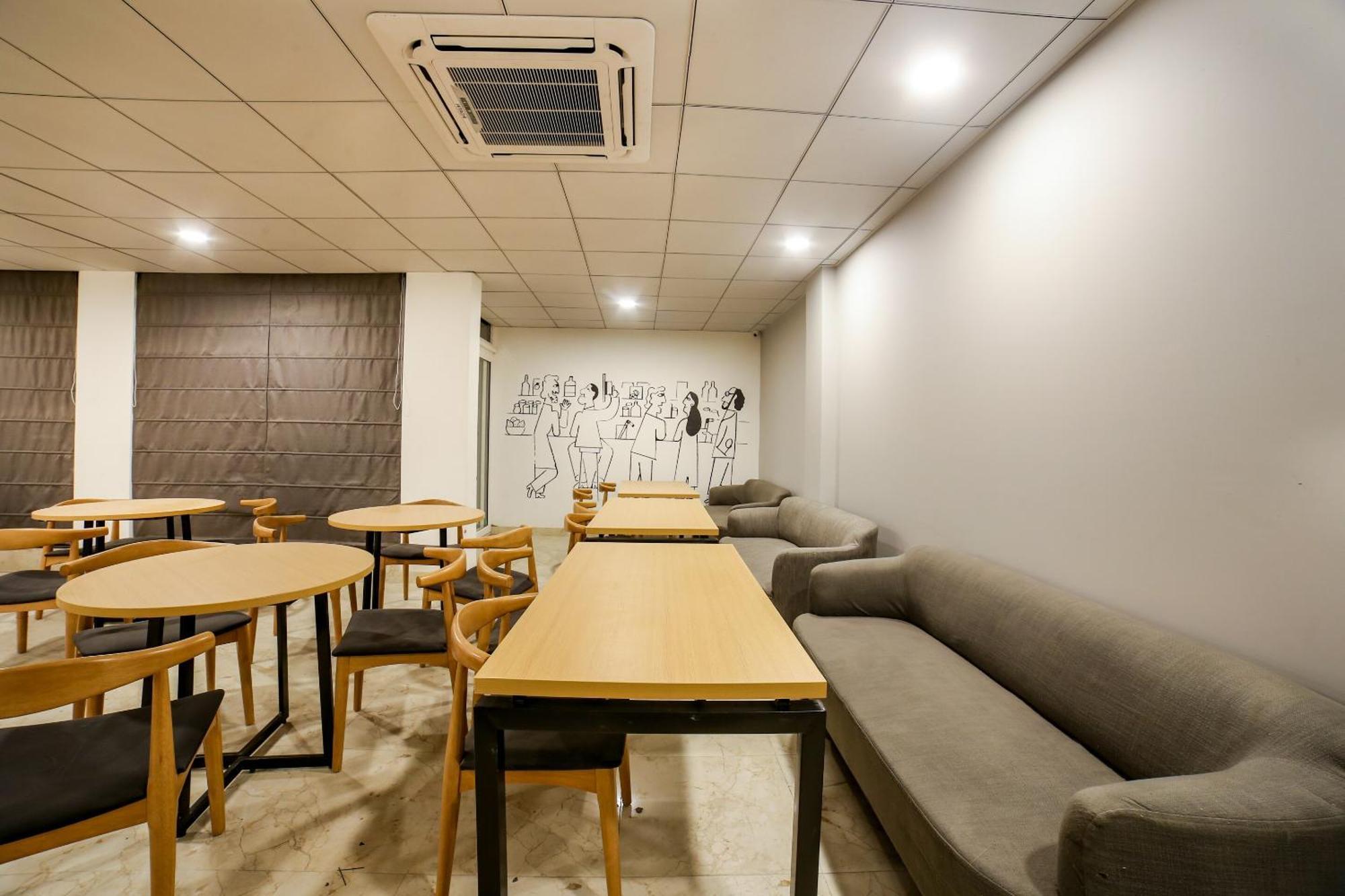 Hotel O Star Key Gurgaon Buitenkant foto