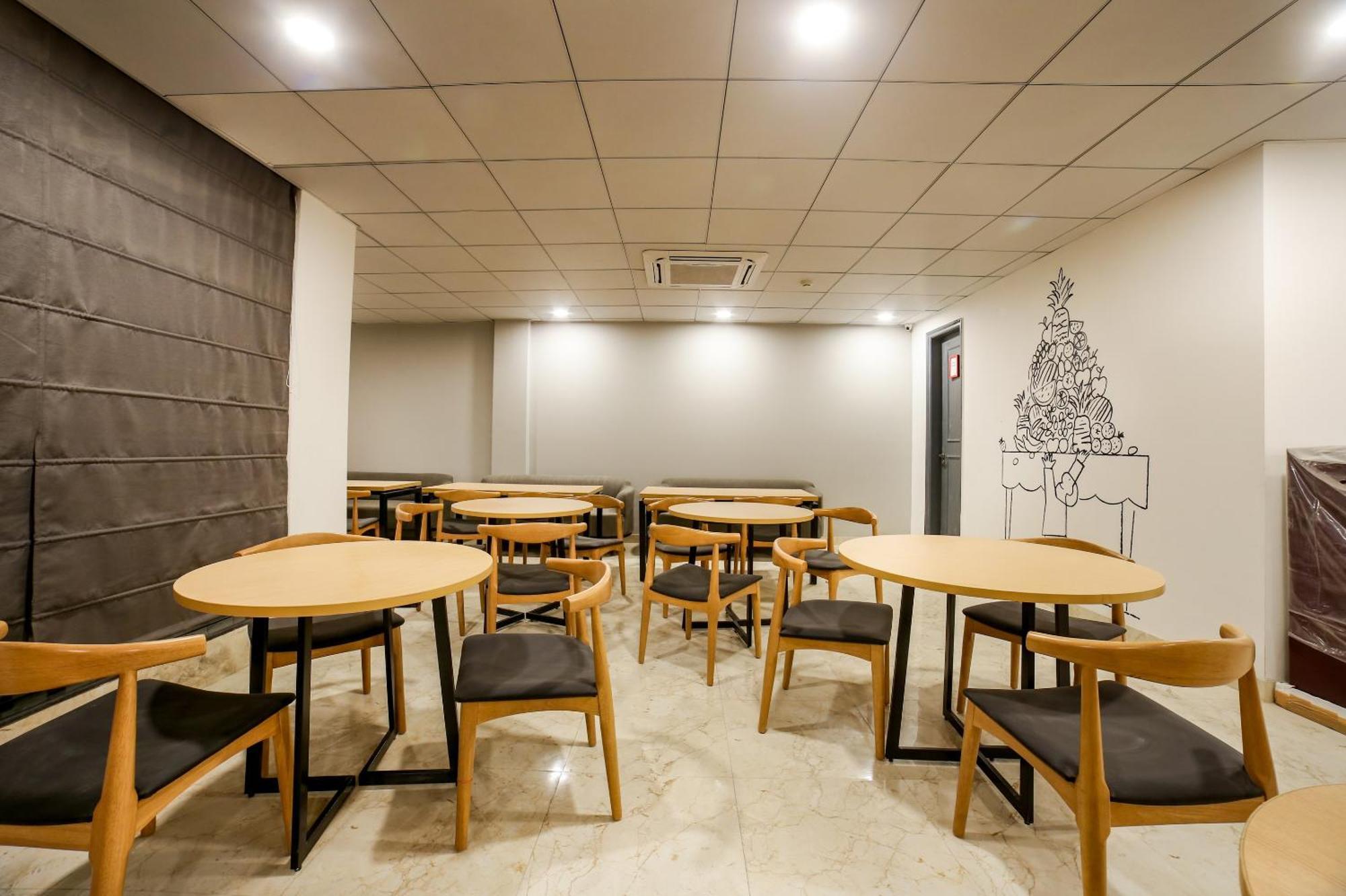 Hotel O Star Key Gurgaon Buitenkant foto