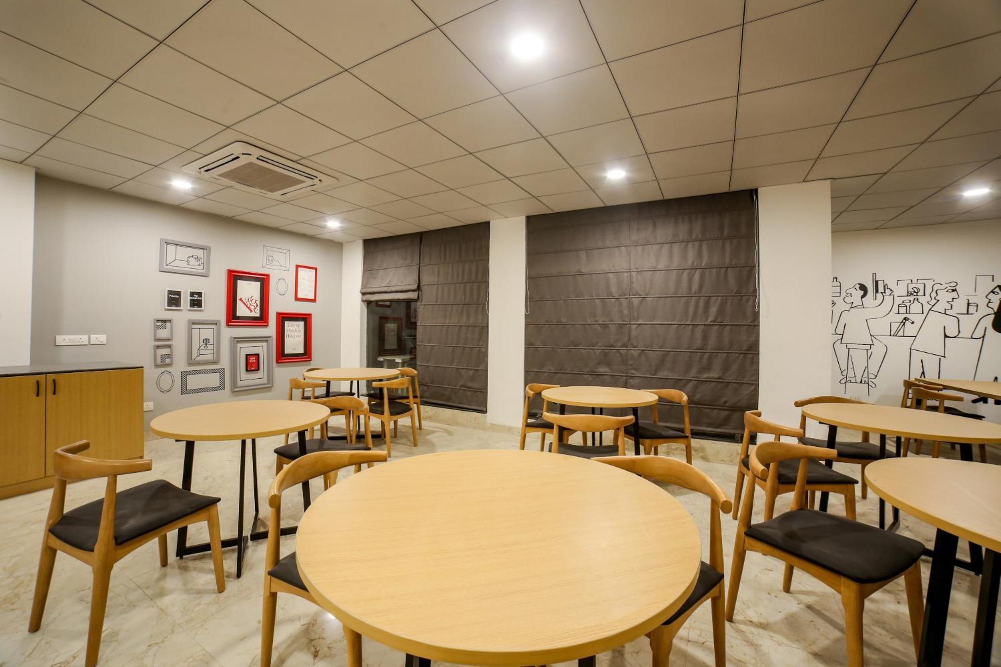 Hotel O Star Key Gurgaon Buitenkant foto